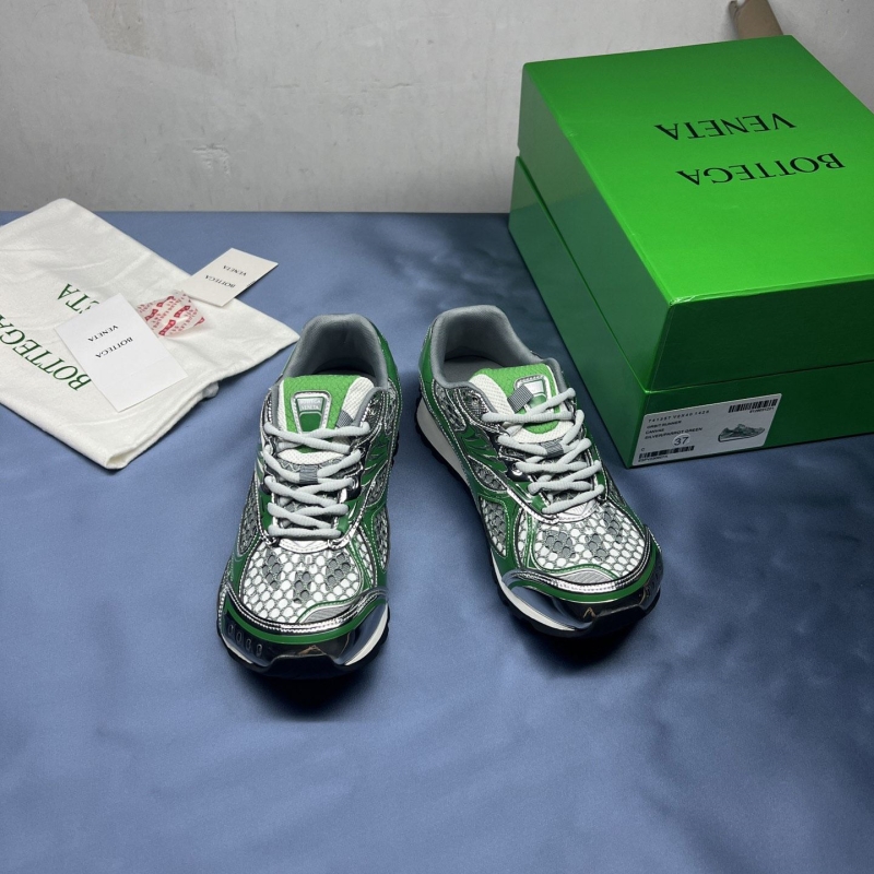 bo*te*ga Ve*ne*ta casual shoes